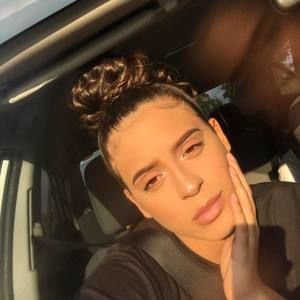 Meet your Posher, Diyannaraa